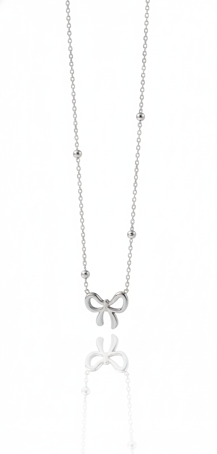 Collier Minimaliste avec Pendentif Nœud Élégant