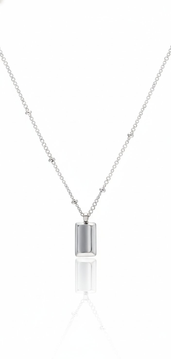 Collier Minimaliste avec Pendentif Goutte d'Eau Polie.