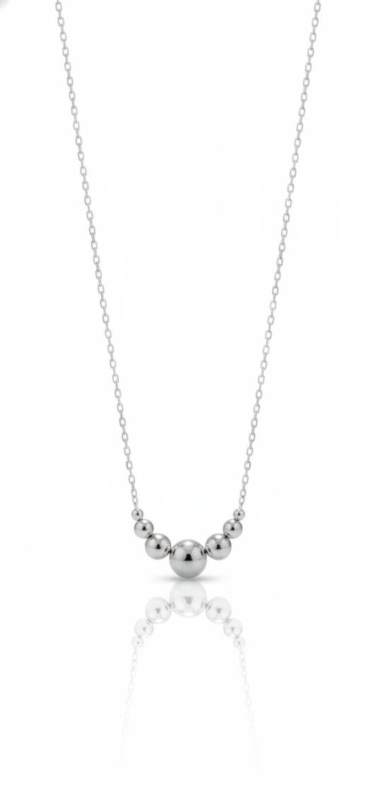 Collier Minimaliste à Multiples Sphères Argentées