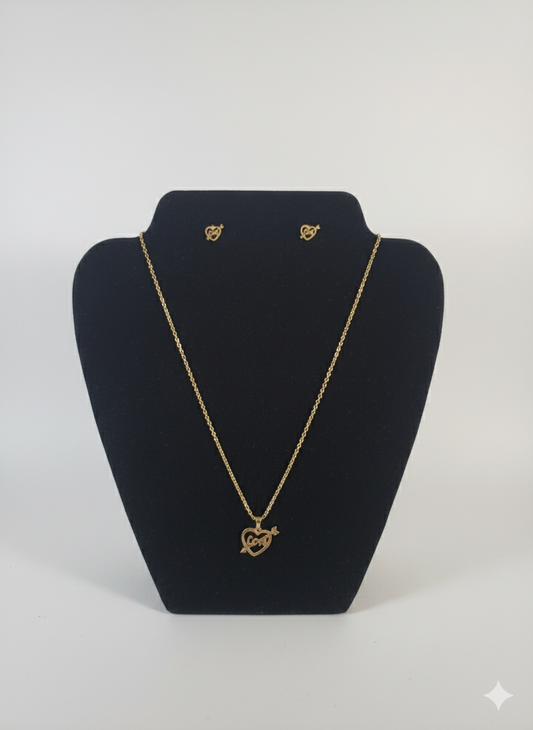 Ensemble Bijoux "Coup de Foudre" – Collier et Boucles d'Oreilles Cœur Fléché ✨